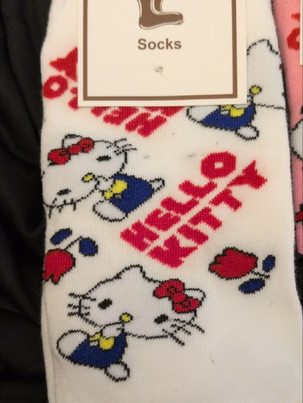 Hello Kitty pair hello